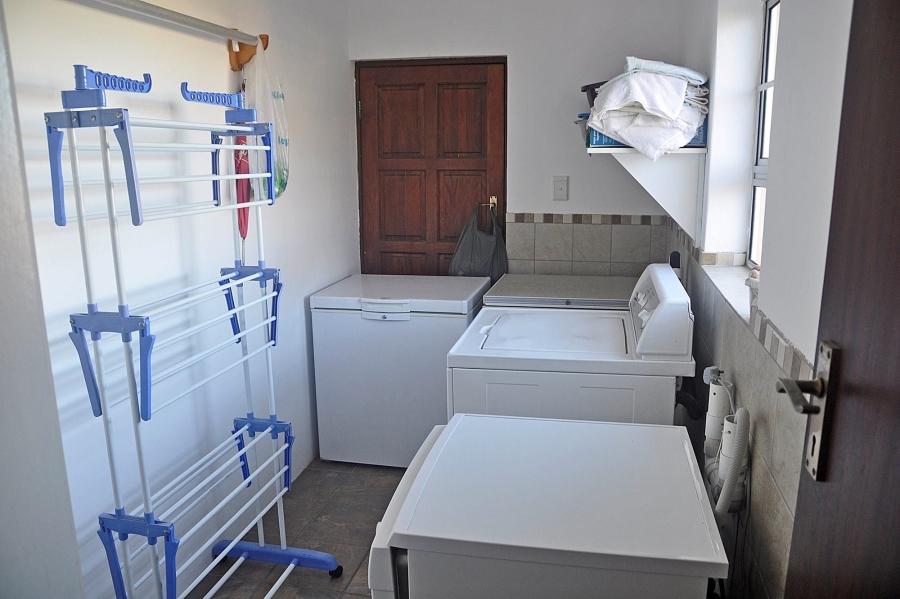 5 Bedroom Property for Sale in Tergniet Western Cape